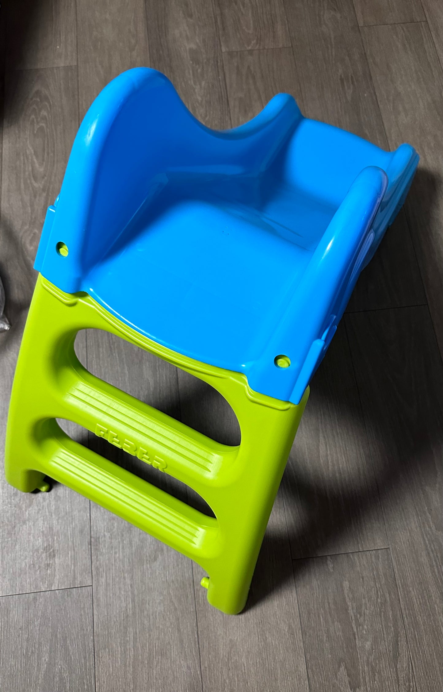 FEBER First Slide 2 in 1 farbenfrohe kleinformatige Kinderrutsche ab 1 Jahr B-Ware