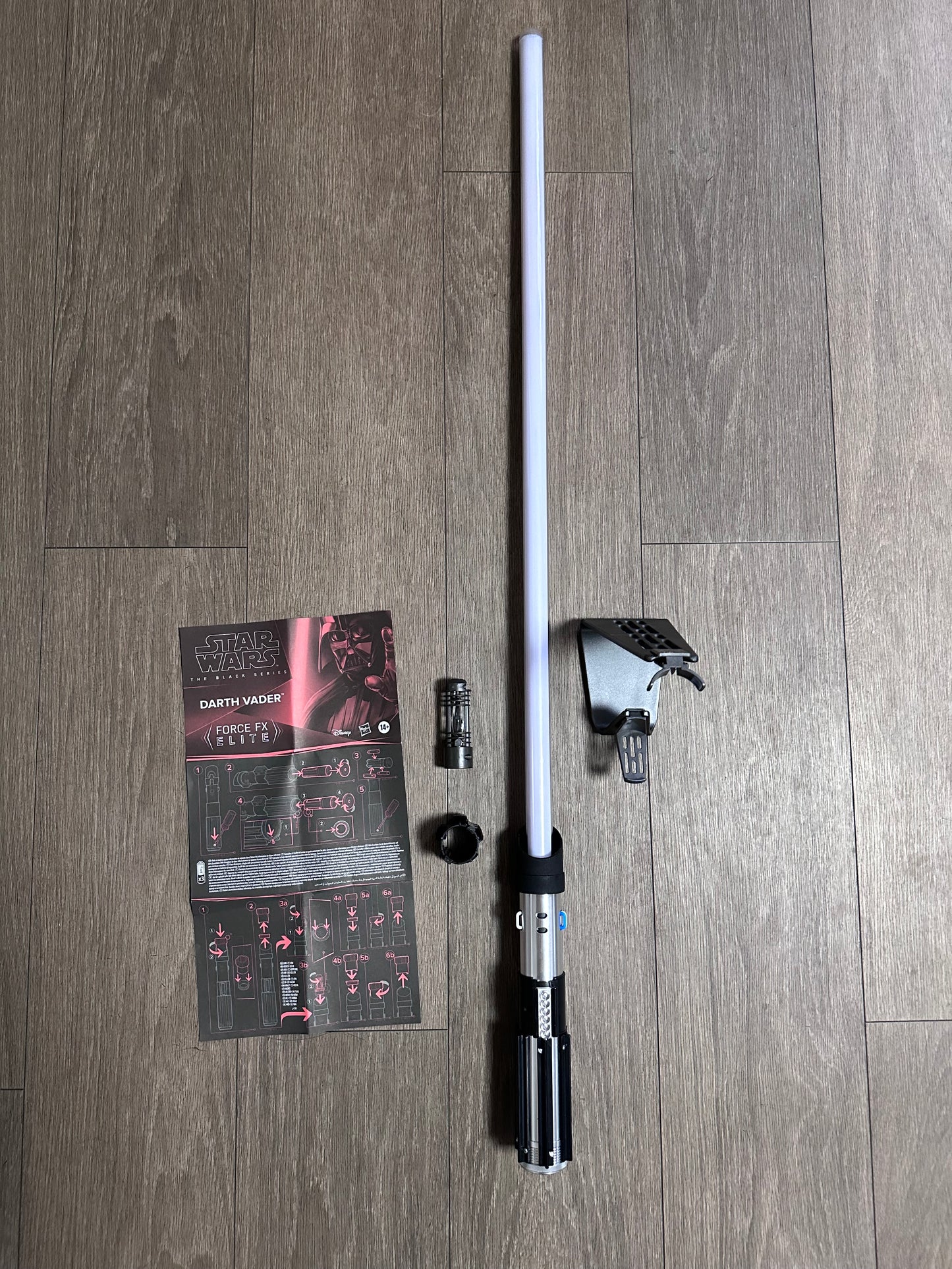 Star Wars Hasbro The Black Series Darth Vader FX Elite Lichtschwert B-Ware